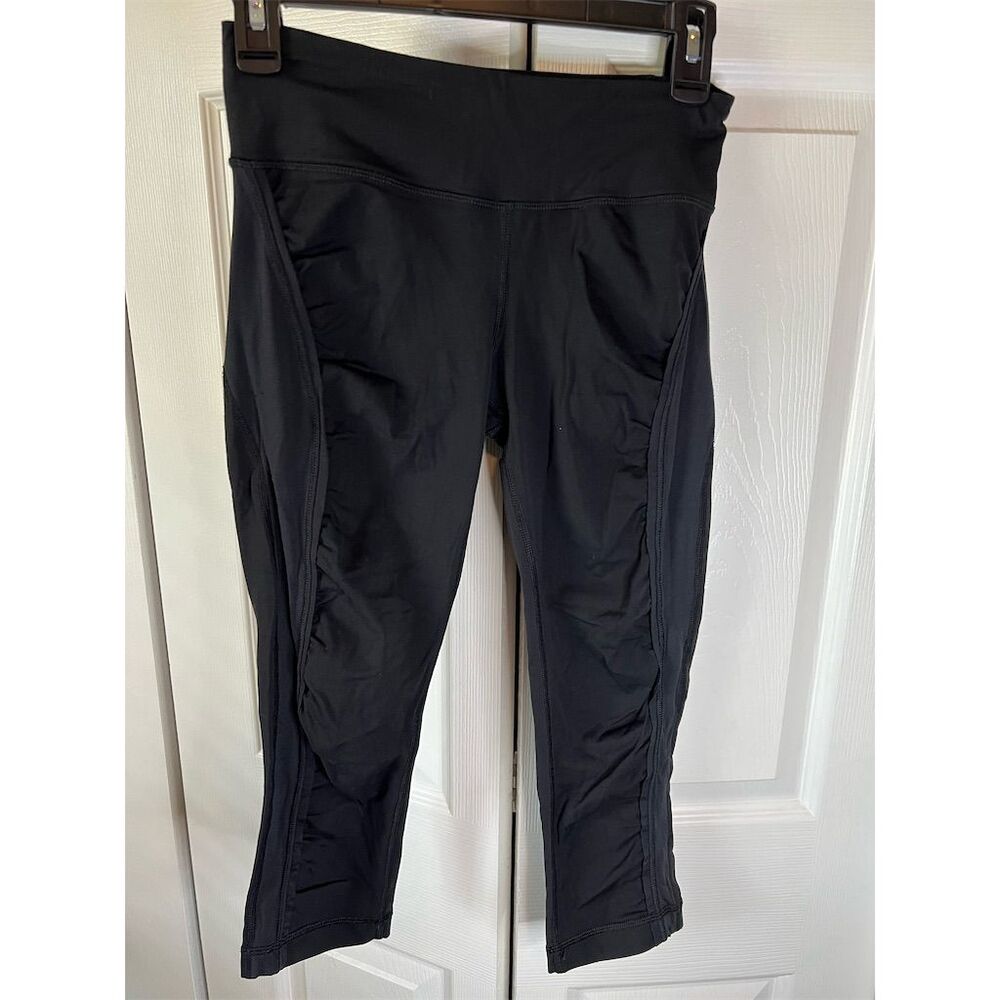 Lululemon Black Ruched Crop Leggings Mesh Criss-Cross Details Size 6